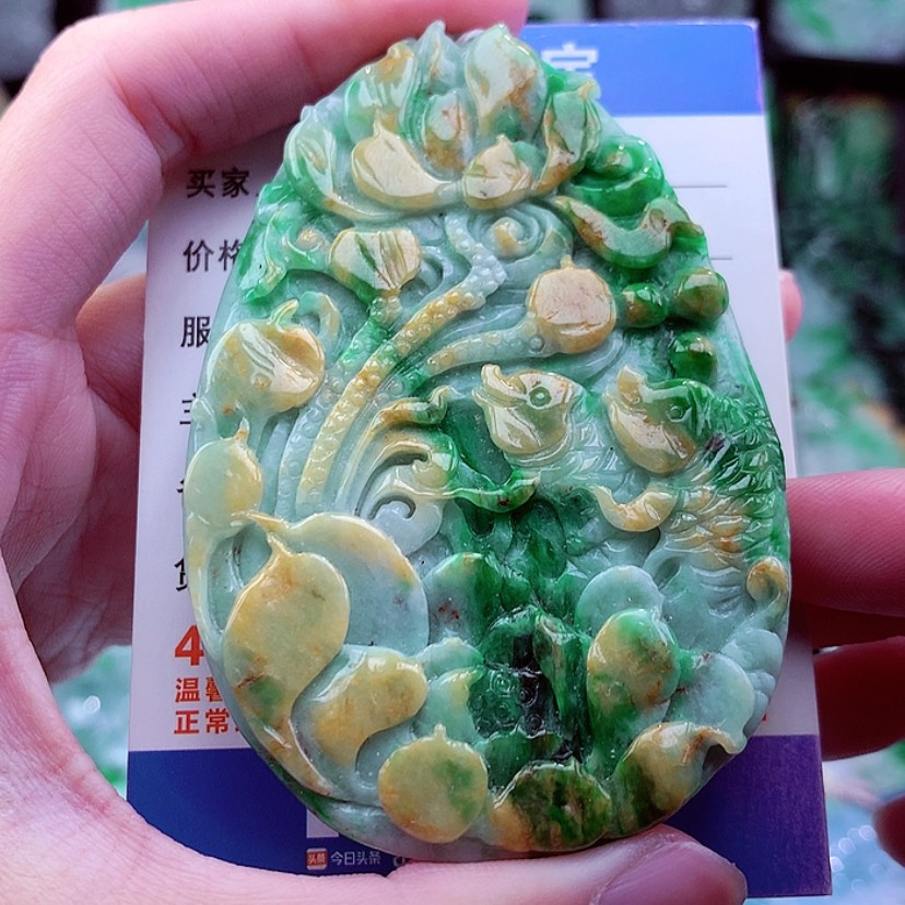 【闪购商品】翡翠颈饰未镶嵌天然