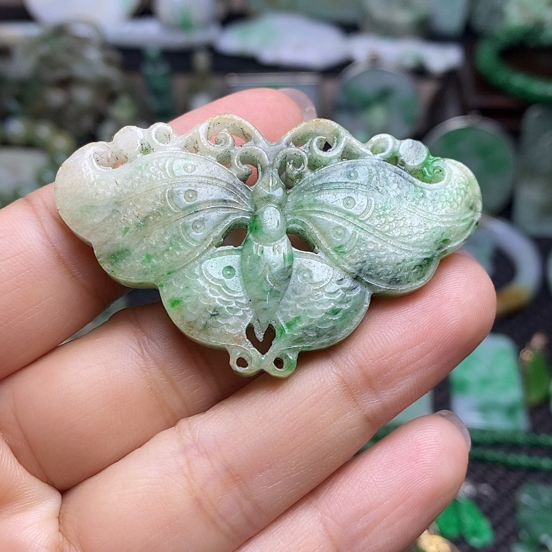翡翠挂件未镶嵌缅甸天然翡翠蝴蝶