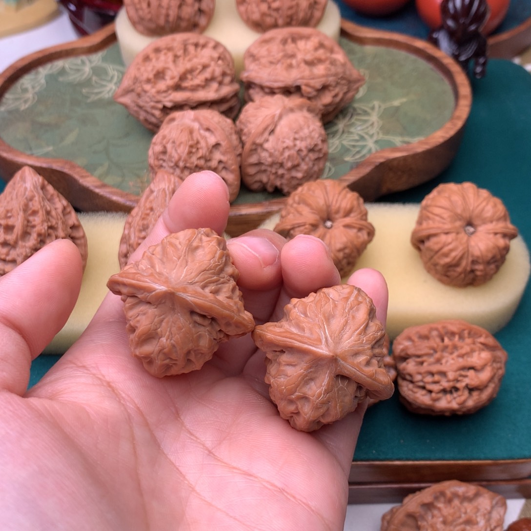 文玩核桃把件白蛇骨35.5