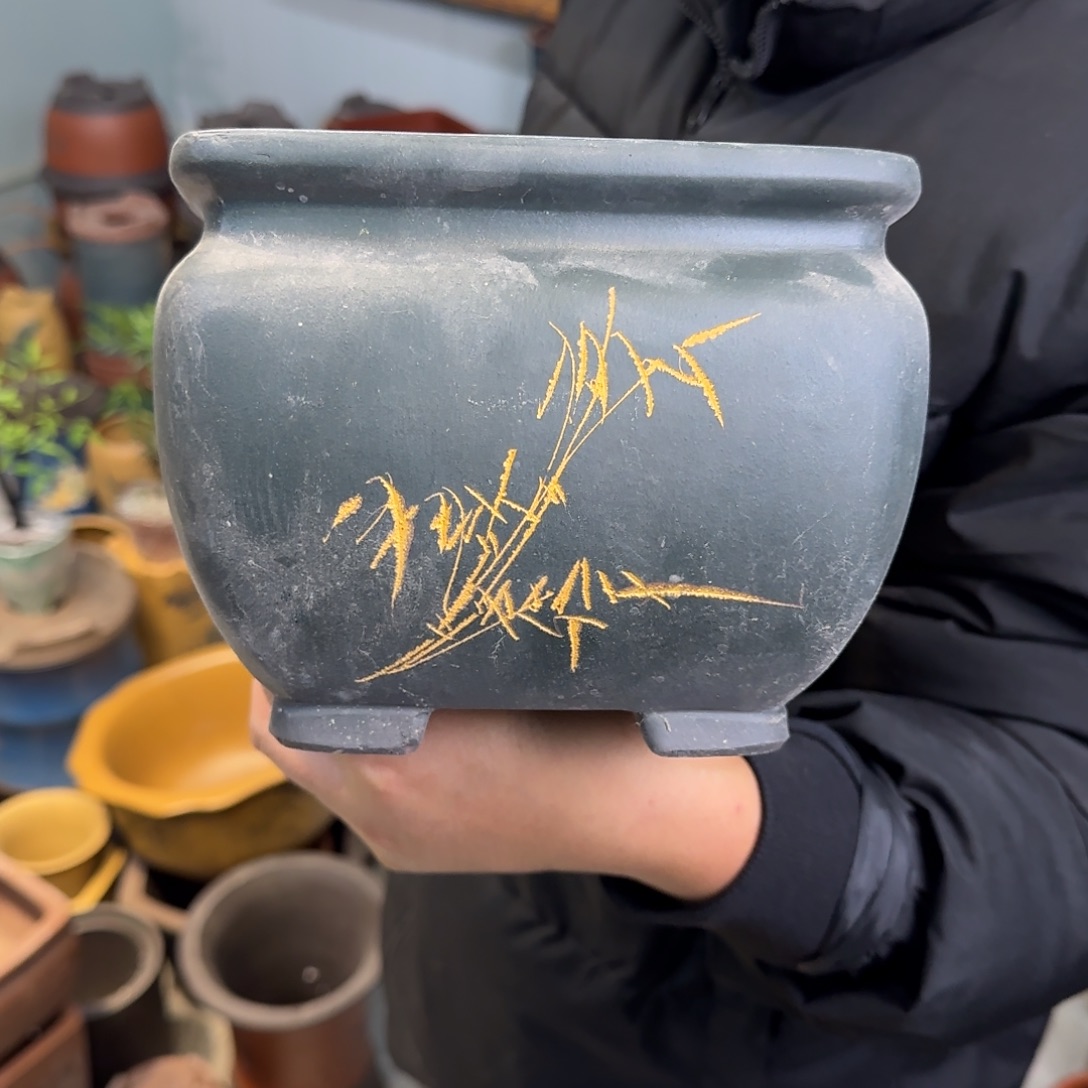 紫砂花盆瑕疵和瑕疵