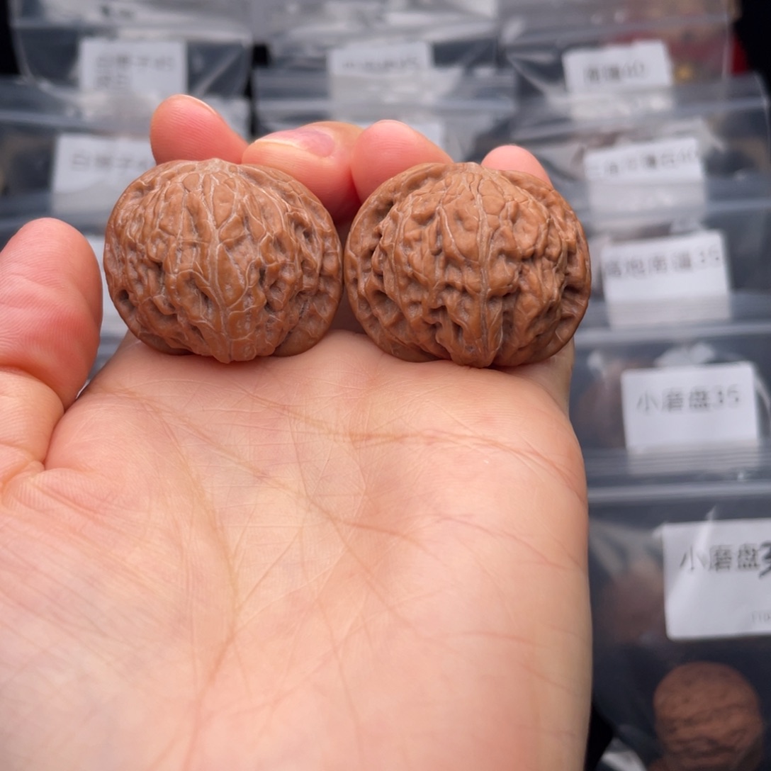 吊坠文玩核桃山地磨盘35尺寸全品无修（清货，不退换 介意勿拍