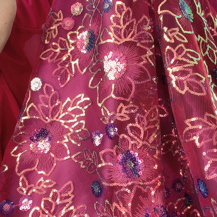 交谊舞和舞蹈为一体特色