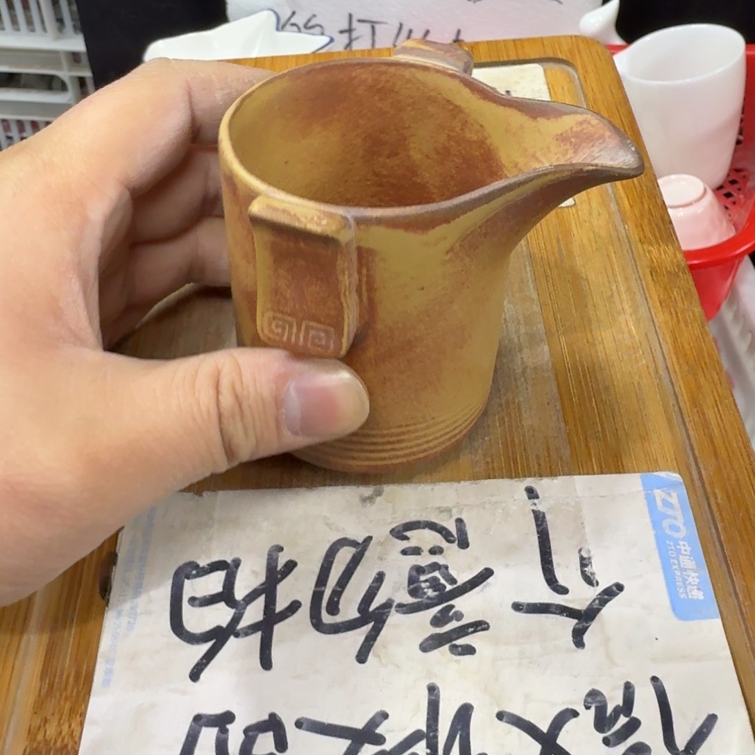微瑕疵介意勿拍陶瓷器皿W496