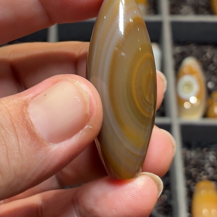 何***落玛瑙/玉髓散珠_HEIMORI 天然天珠