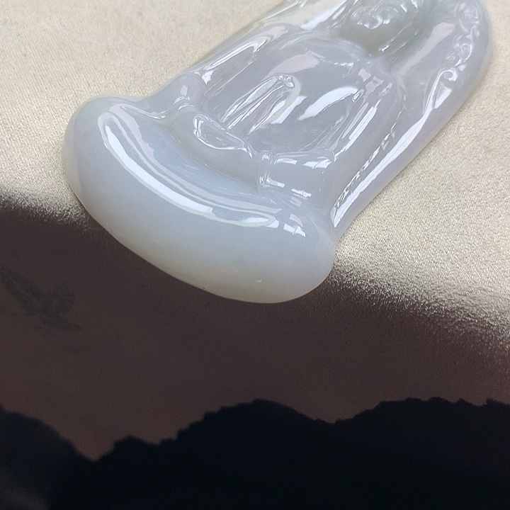 翡翠颈饰未镶嵌吊坠