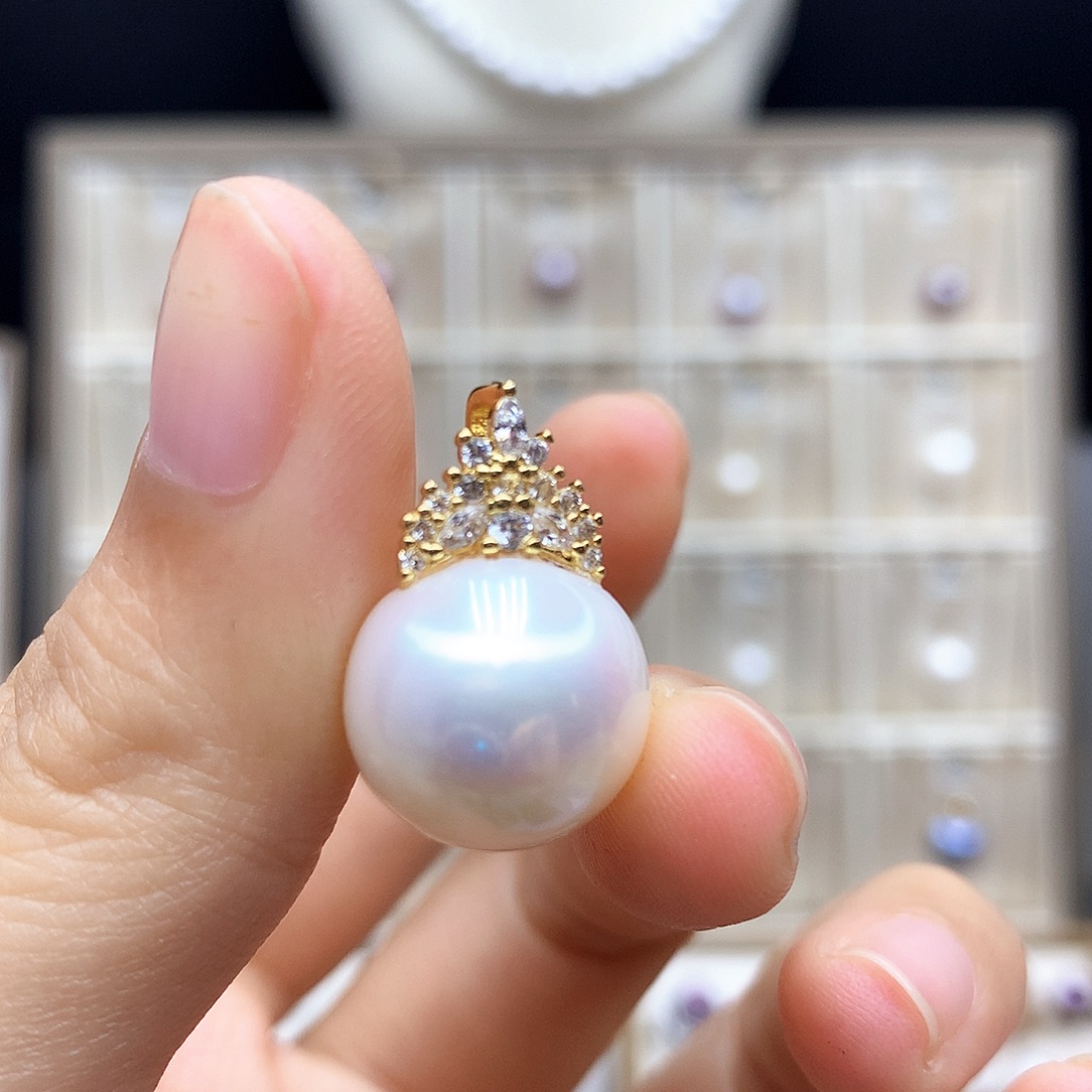 淡水珍珠合金颈饰