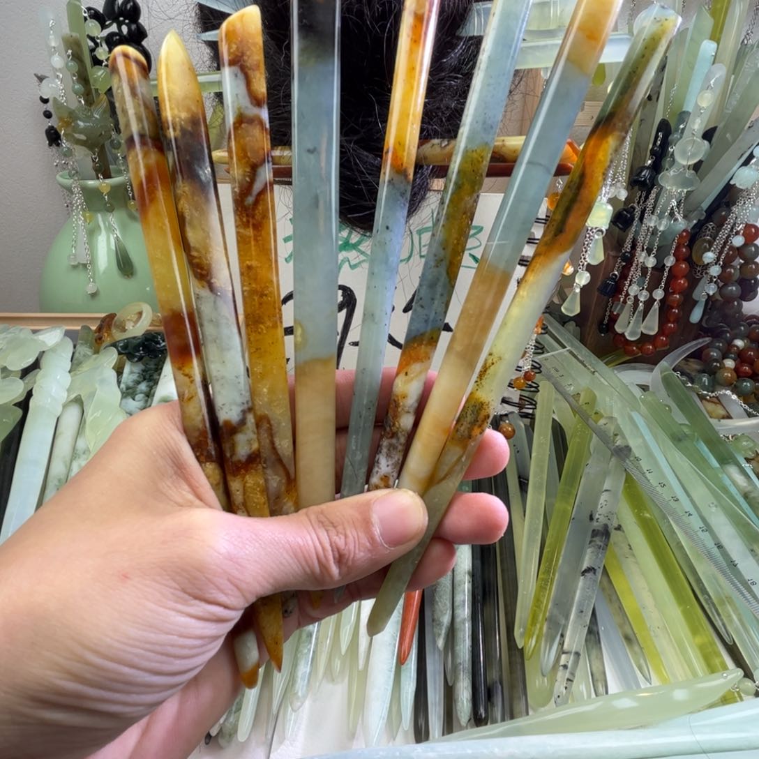 蛇纹石玉发饰合金玉石王随机发一支，直播间看款式