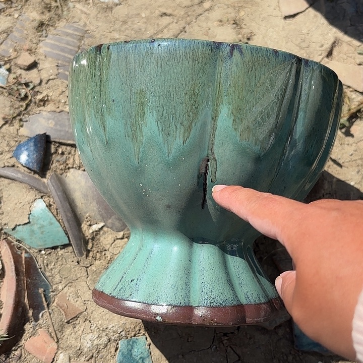 紫砂花盆口19高17瑕疵。。。。。。。