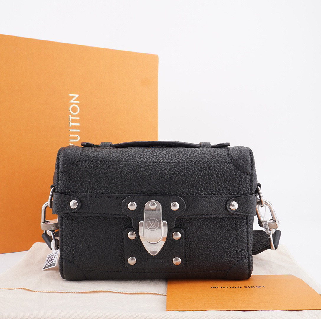 99新 LV 闲置新 Soul Trunk Colorado 黑色皮革斜挎包19/14 F453