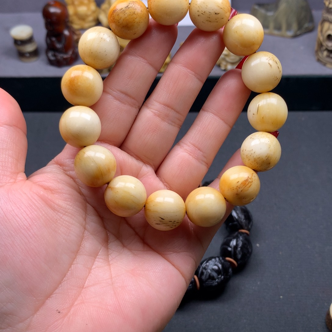 驼骨把件老灵骨好看