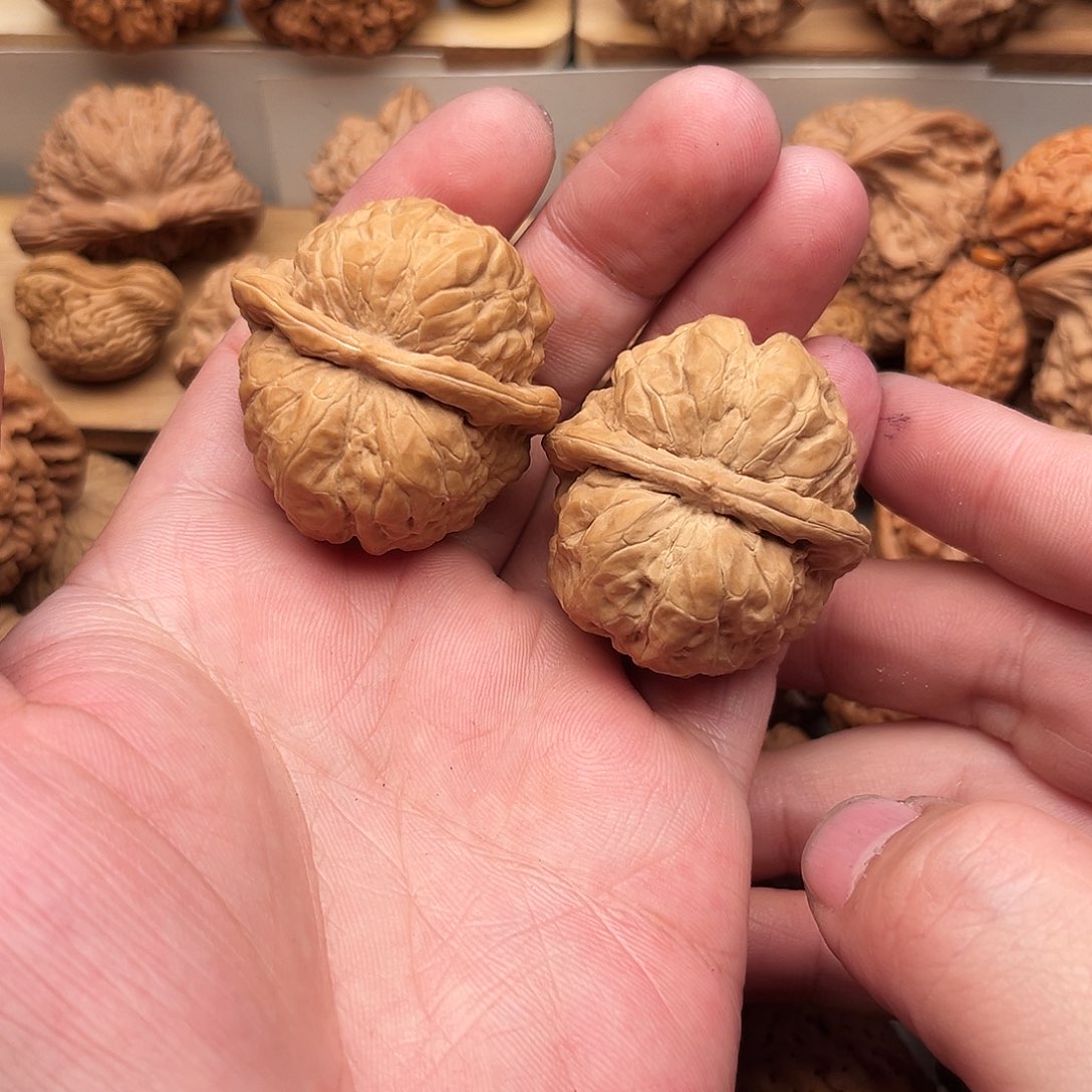 建***_文玩核桃吊坠蛤蟆