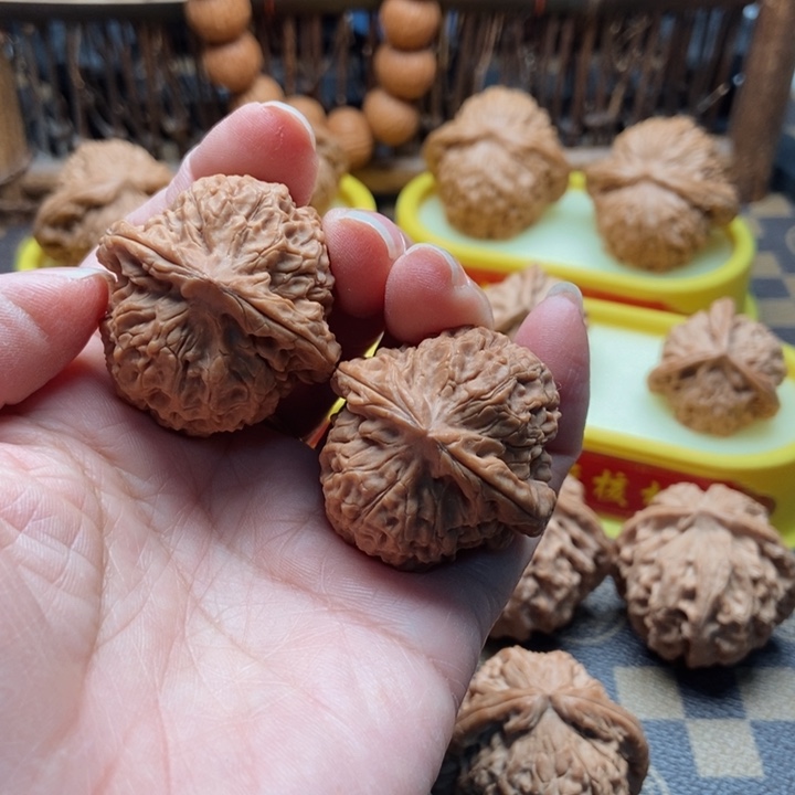 文玩核桃把件35河豚