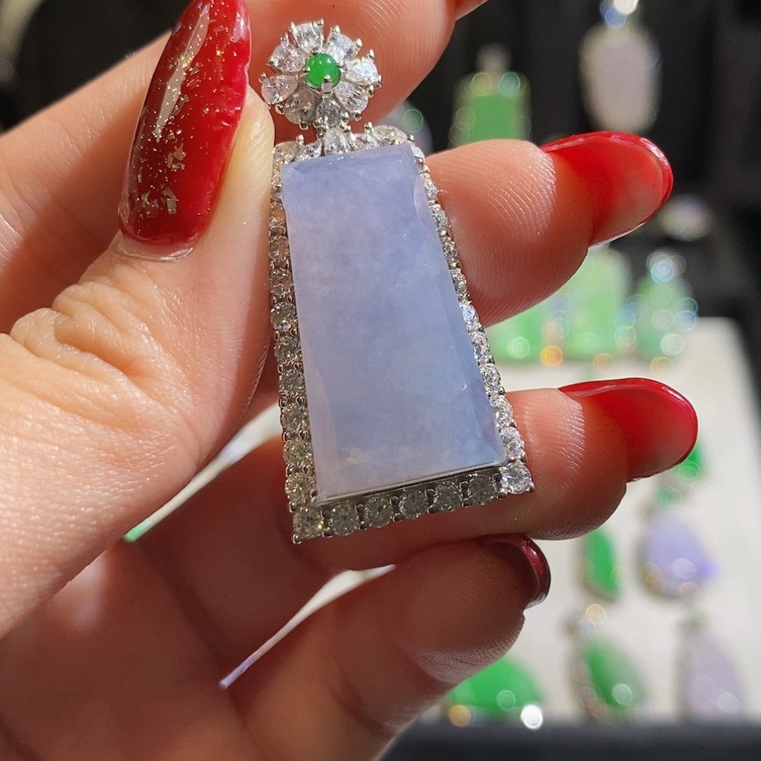 翡翠颈饰银S925镶嵌天然翡翠