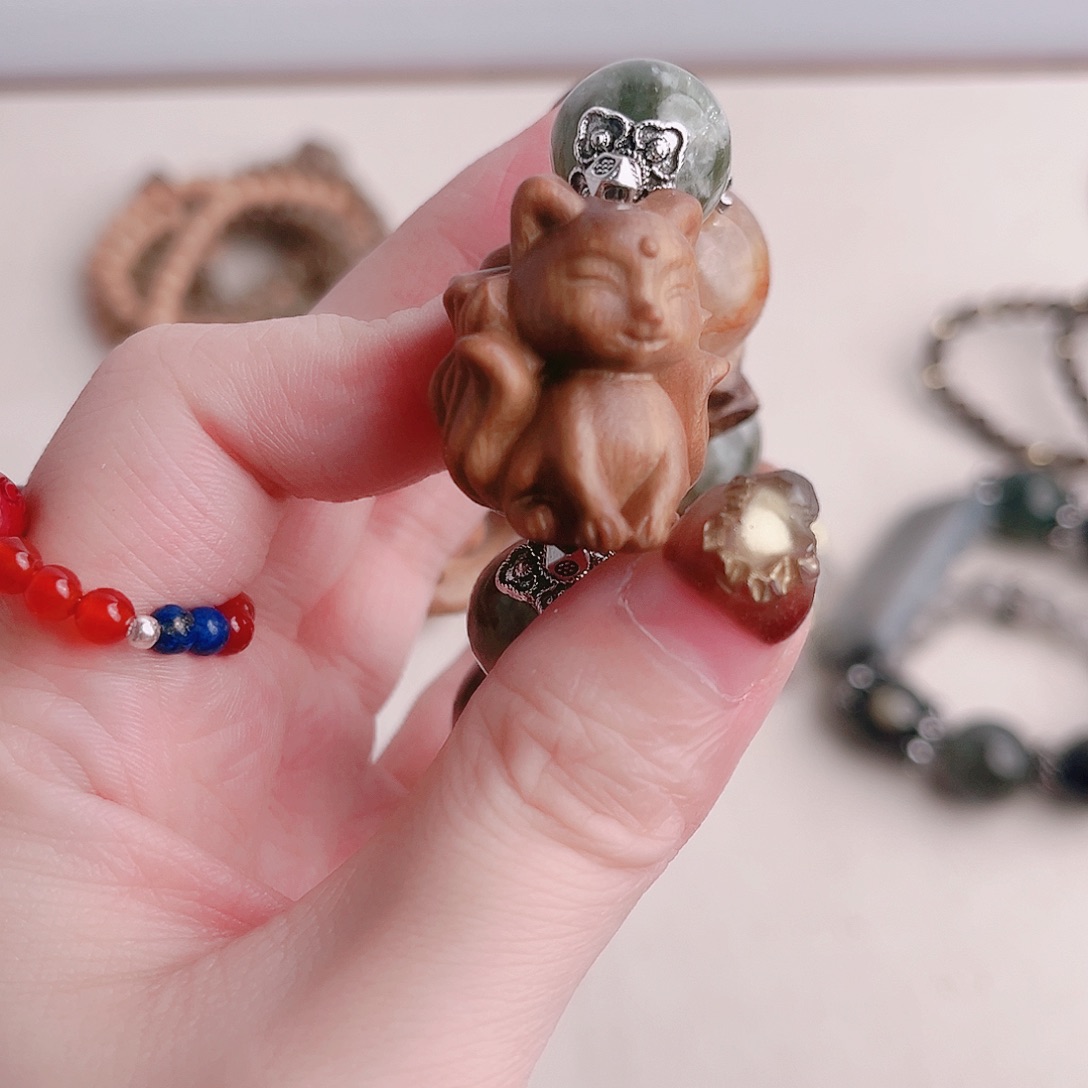 水晶未镶嵌手链设计