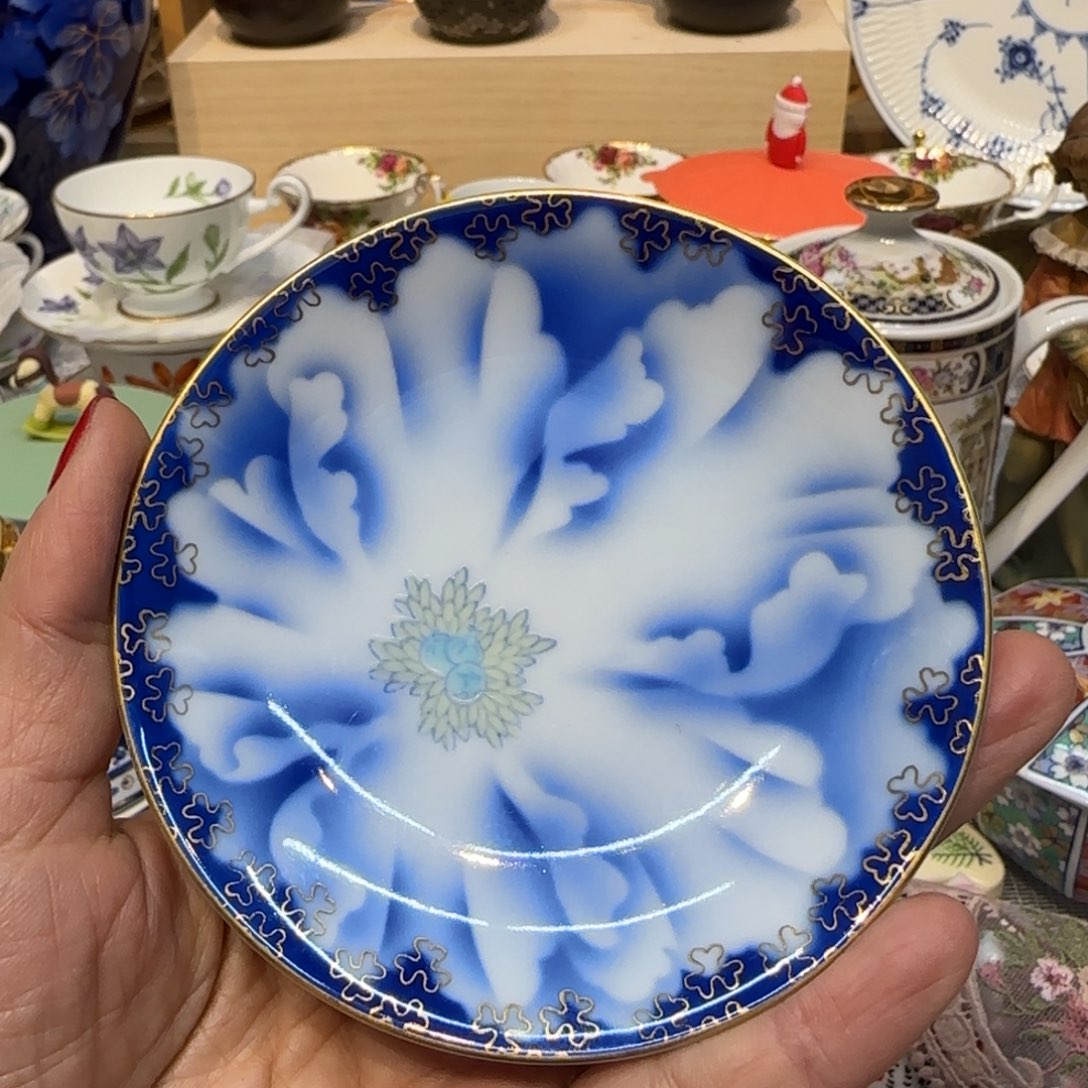 茶盏微瑕咖啡杯里的咖啡是我