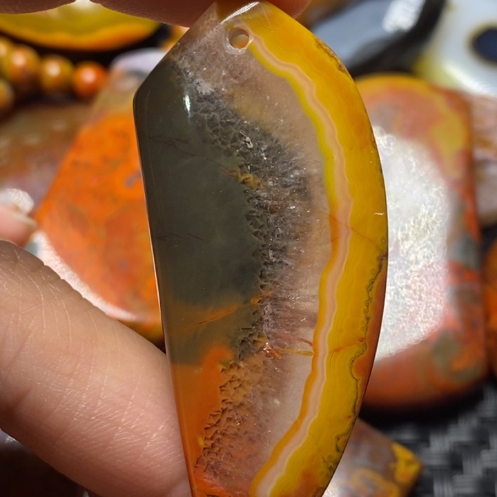 玛瑙/玉髓颈饰未镶嵌