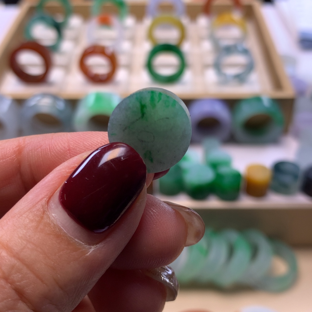 定制翡翠未镶嵌翡翠