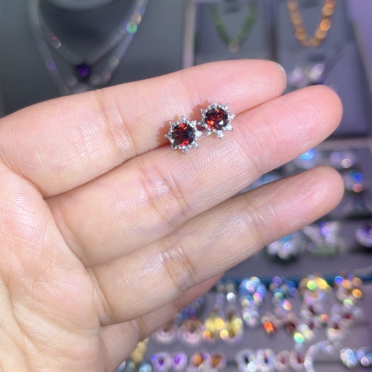 【闪购商品】石榴石耳饰银S925镶嵌