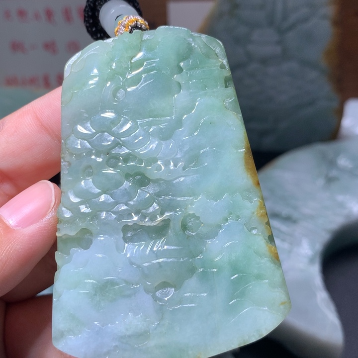 翡翠未镶嵌颈饰保真天然A货翡翠