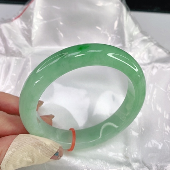 翡翠手镯未镶嵌天然翡翠A货460