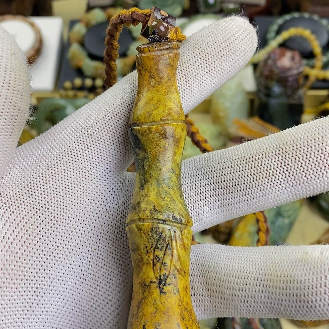 岫岩河磨玉（透闪石质玉）手把未镶嵌