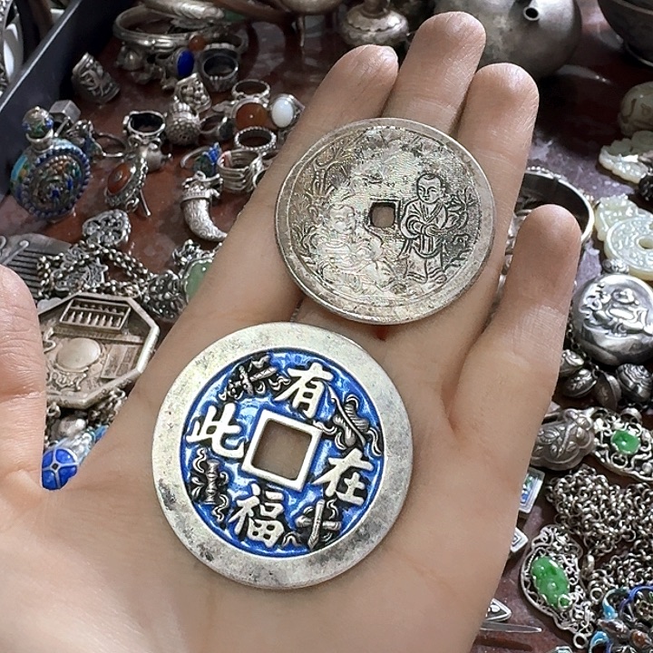 乐***天无非金属非金属925银银币两个全品