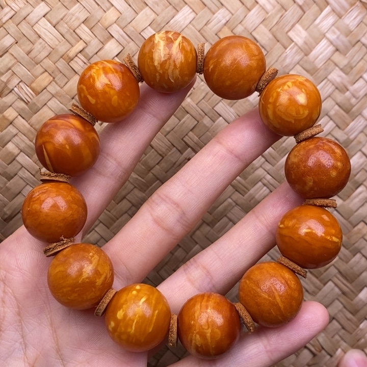 琥珀未镶嵌裸石蜜蜡M