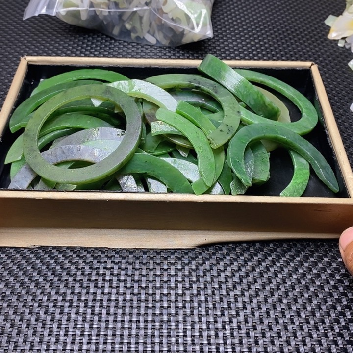 和田玉（糖玉）珠宝半成品未镶嵌