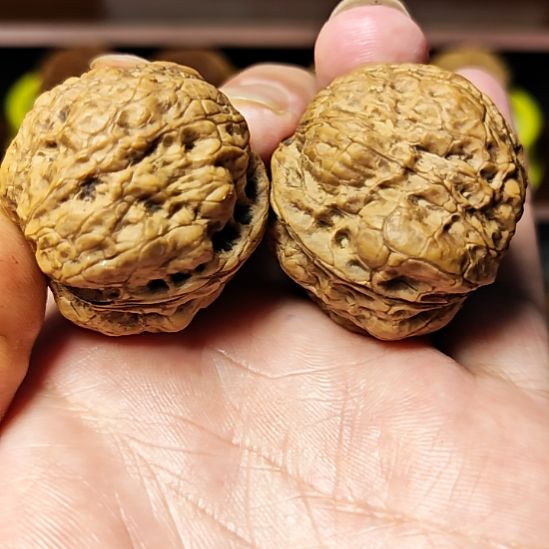 把件文玩核桃野生蛤蟆头原皮原色（8）