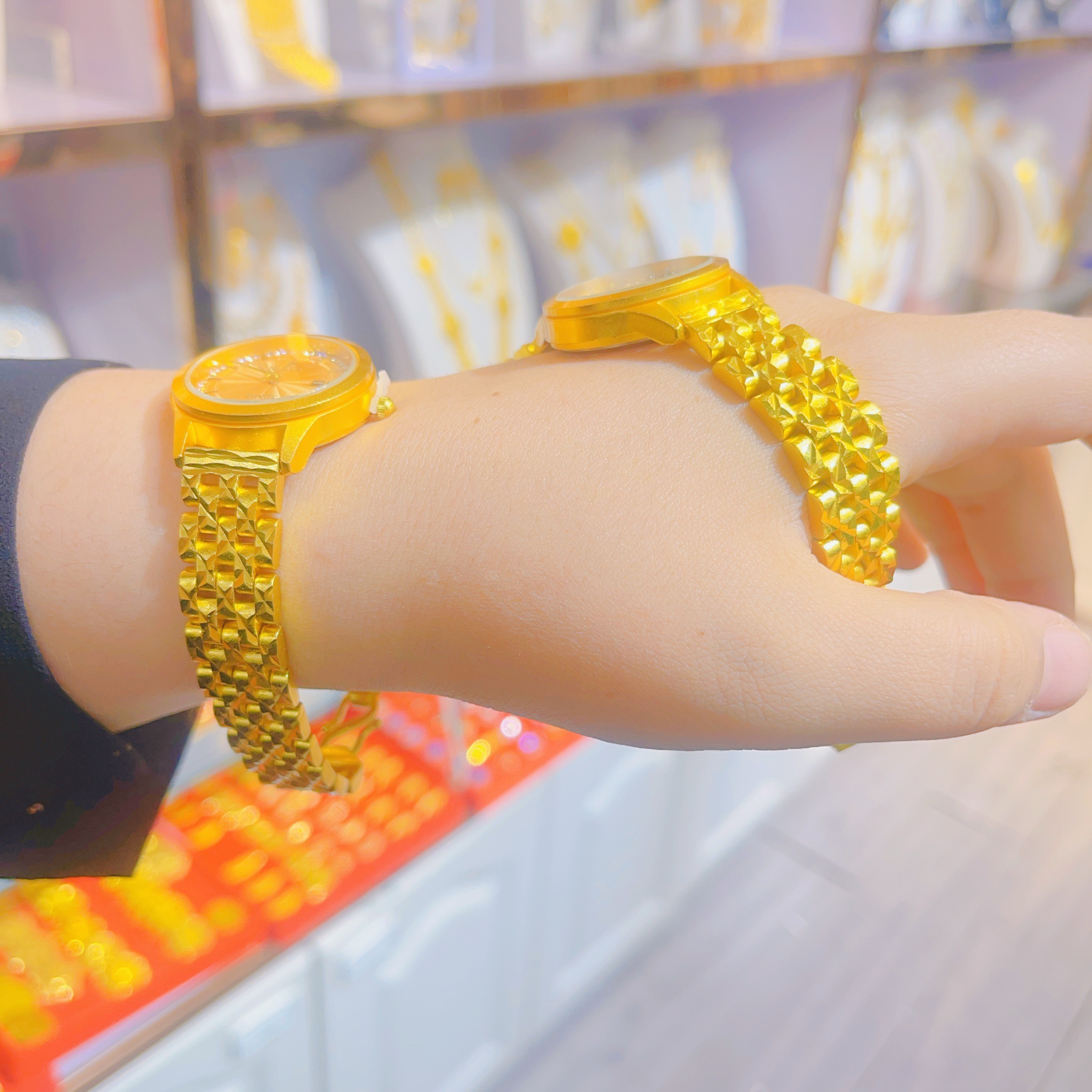 铜合金手链 时尚金色女士手链简约气质百搭潮流轻奢设计7033