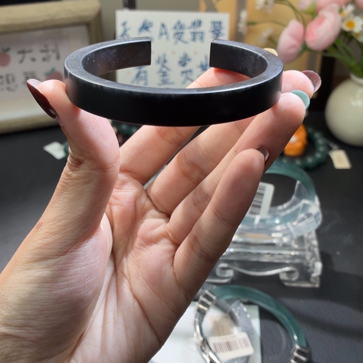 翡翠未镶嵌手镯磨砂钢琴黑