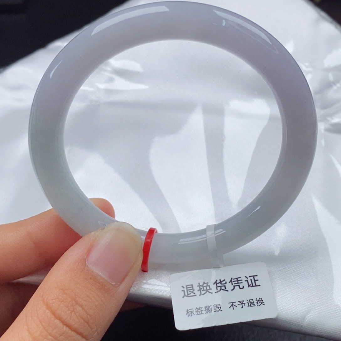 翡翠未镶嵌手镯（圆镯）