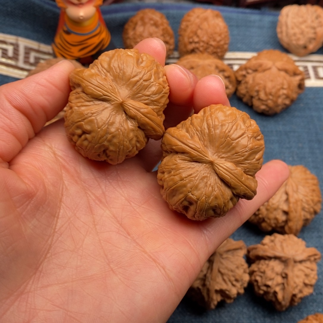 文玩核桃把件43精品元宝