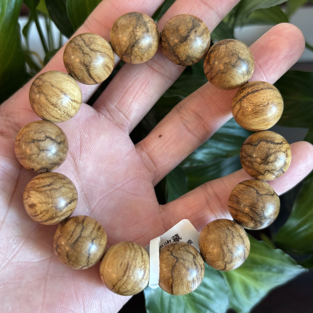 沉香正区达拉干沉香手串