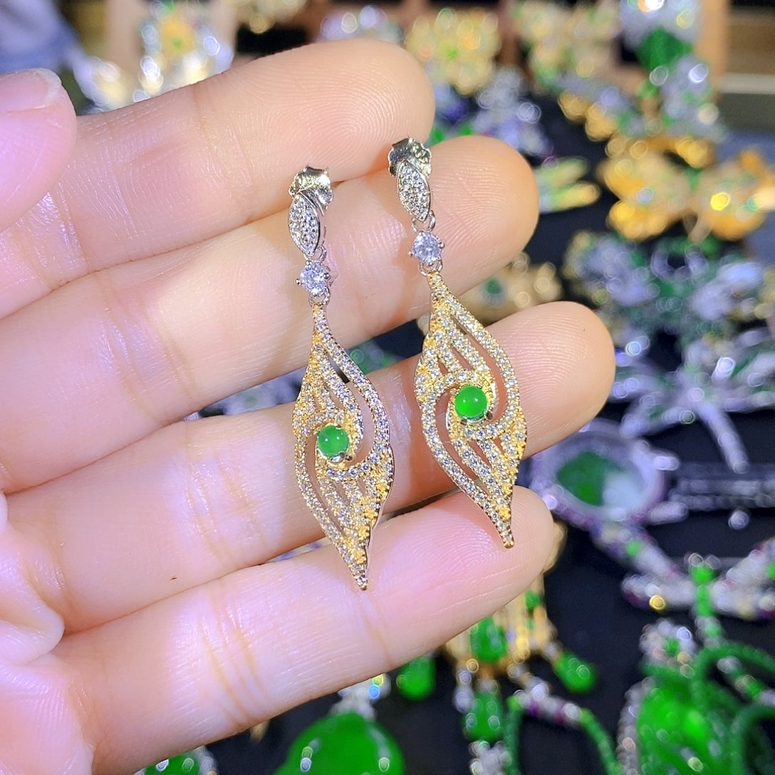 颈饰银S925镶嵌翡翠