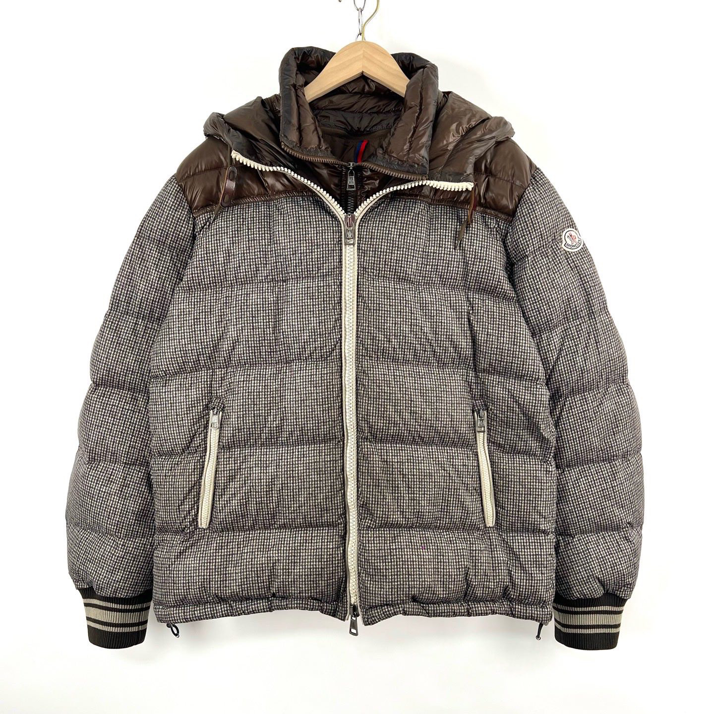 95新 MONCLER 4码/千鸟格棕色拼接设计羽绒服/编码08110