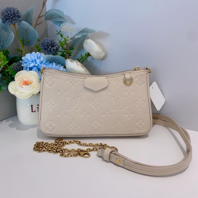 95新 LouisVuitton/路易威登 芯片lv easy pouch小麻将包15192783