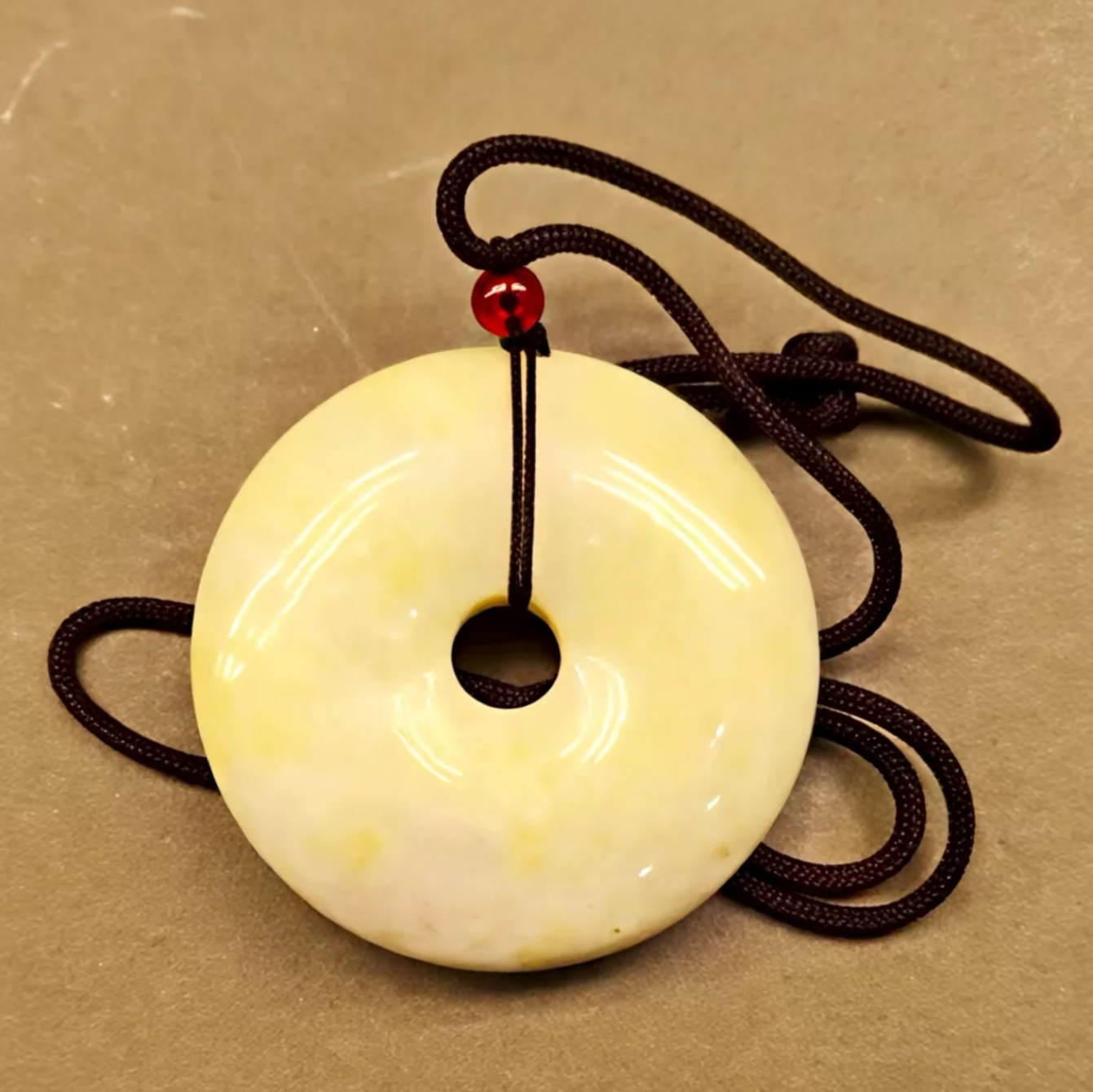 【港奢珠宝】天然玉石典藏款平安扣臻品吊坠-送绳子