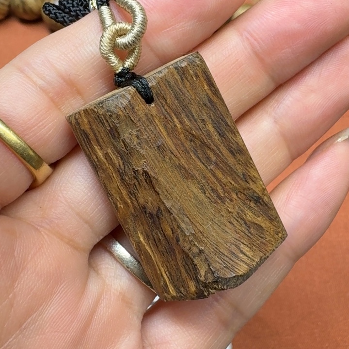 沉香吊坠馨安居沉香定制款