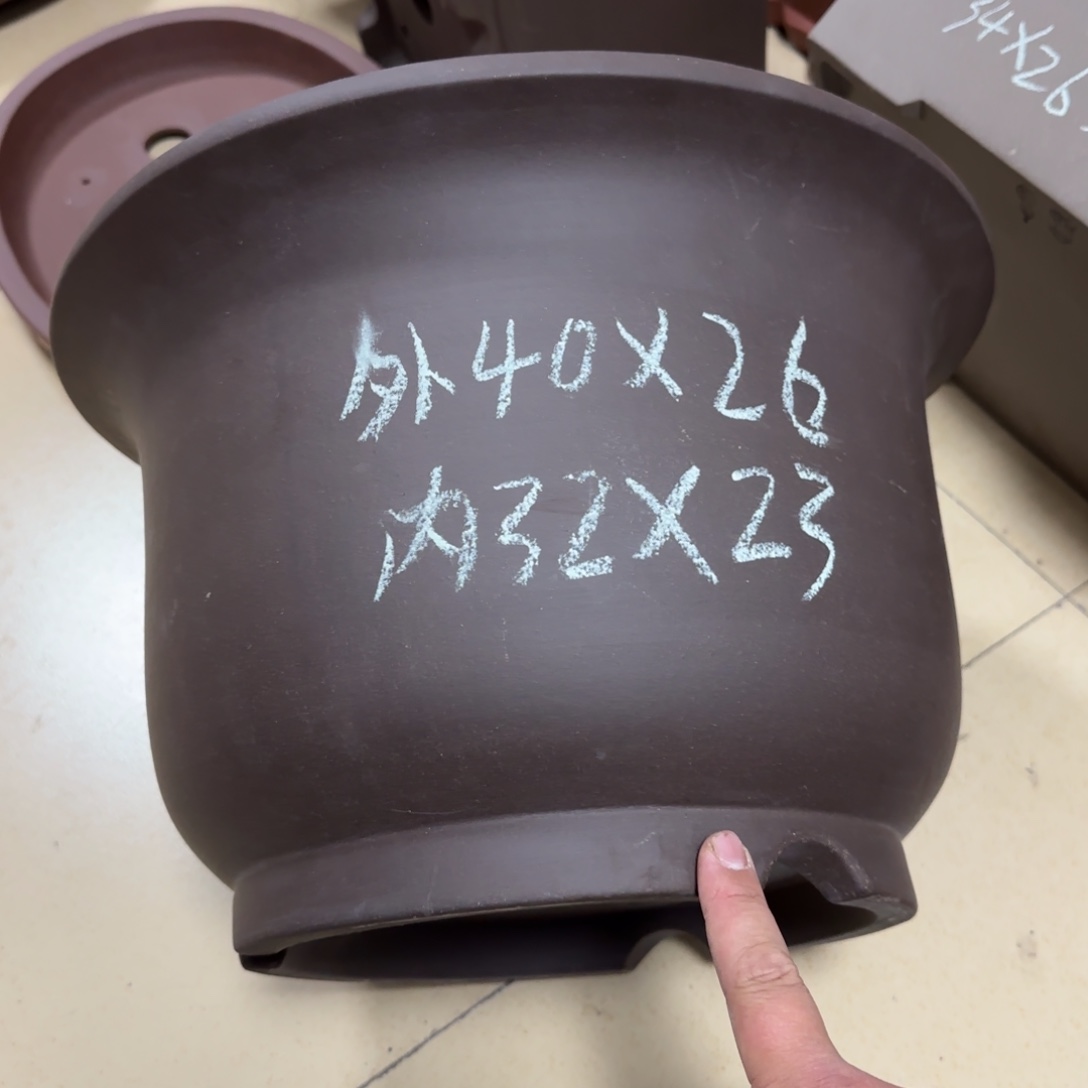 紫砂花盆呜呜呜呜