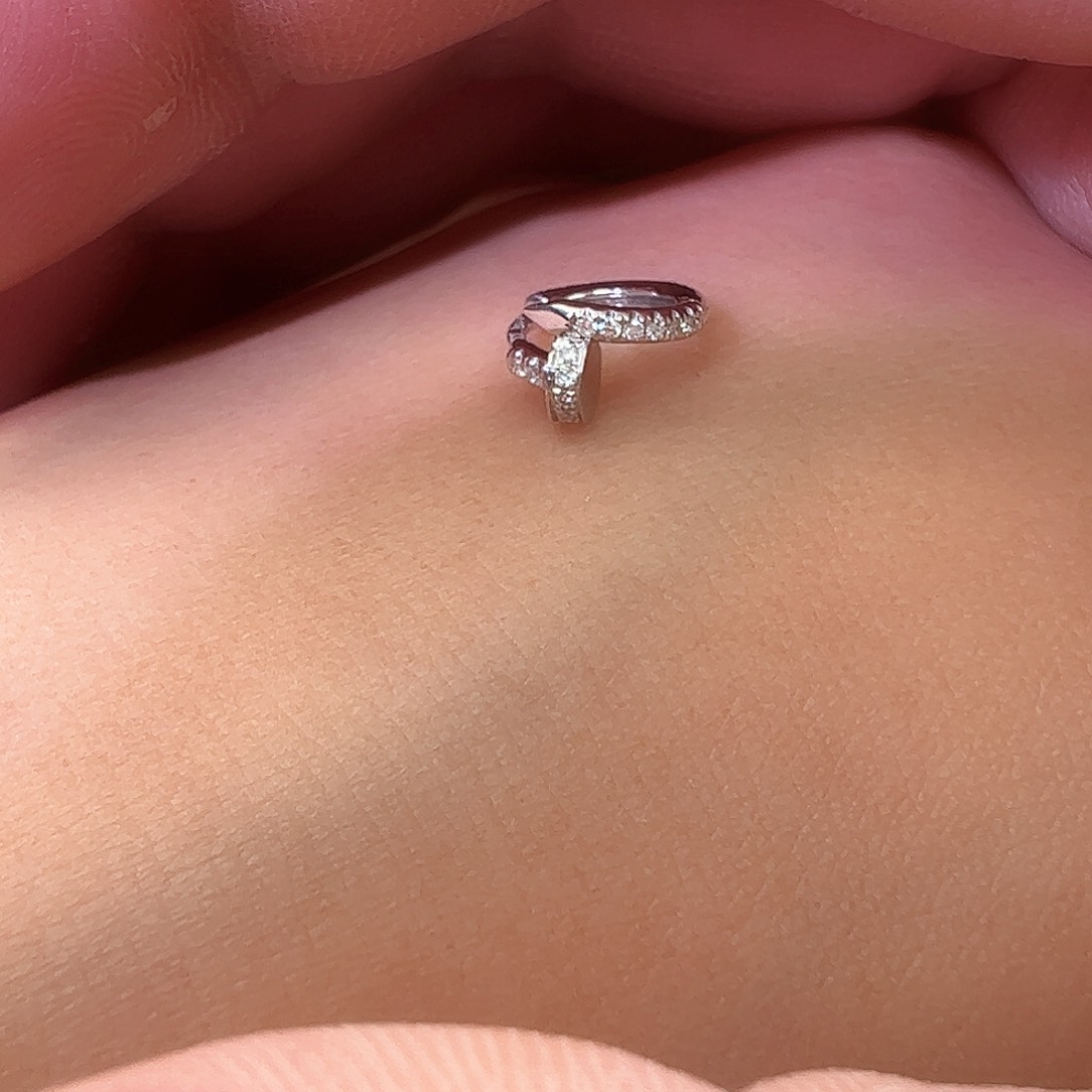 钻石耳饰18K金镶嵌雅*米左耳一只满钻白金款