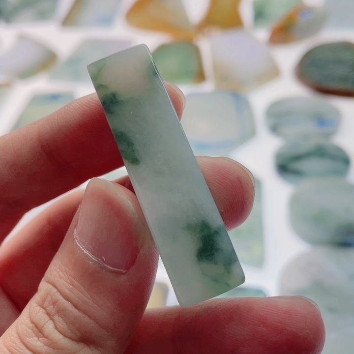 定制翡翠未镶嵌定制