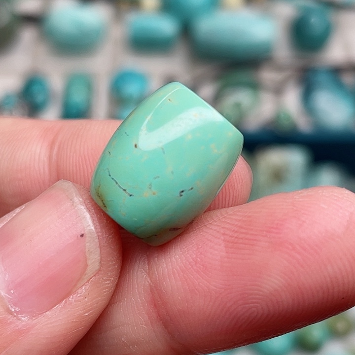 绿松石珠宝奇石未镶嵌康****了