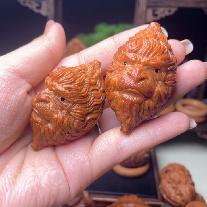 吊坠橄榄核大圣手球3.3