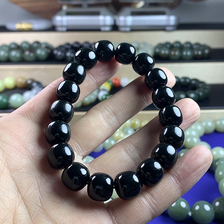 和田玉手串未镶嵌