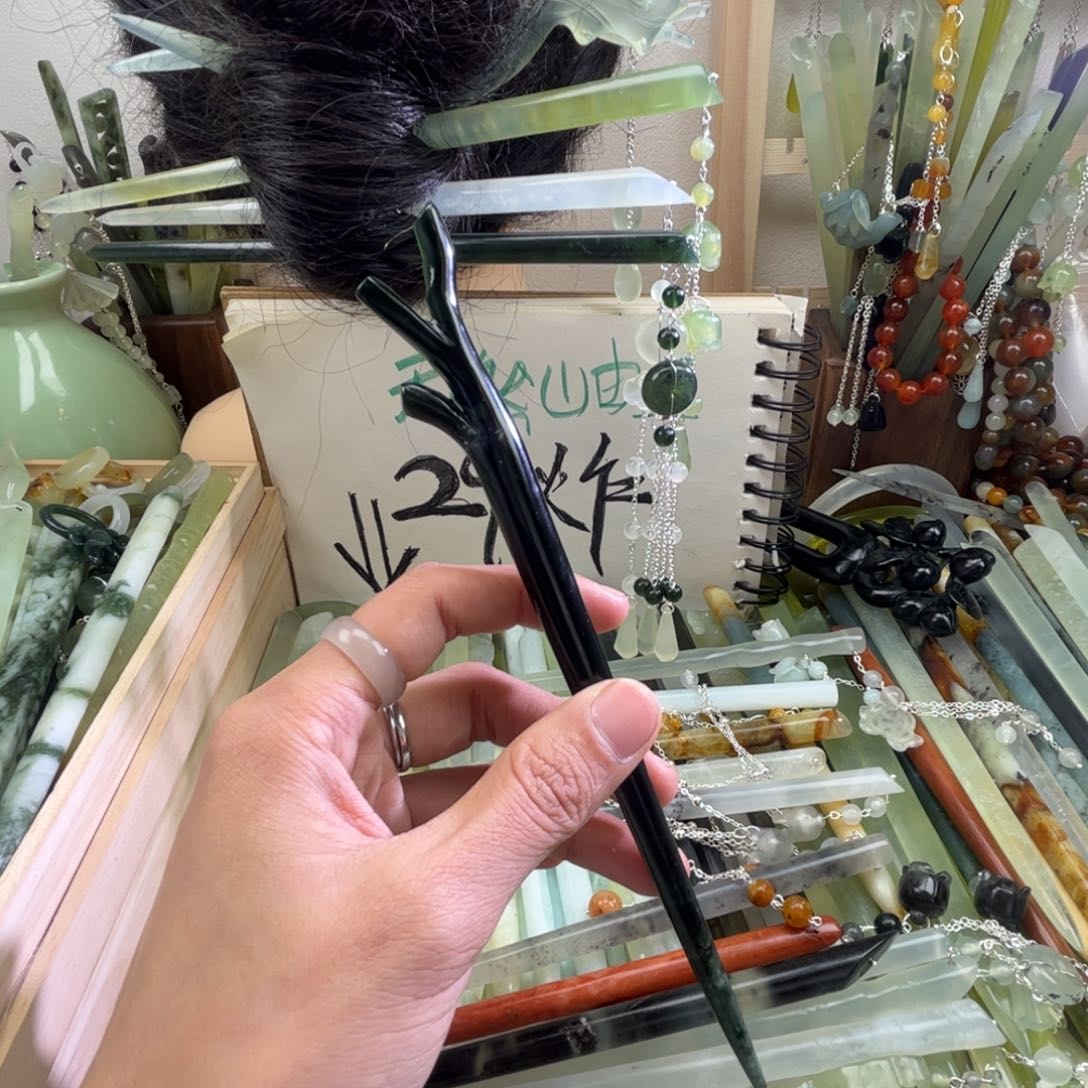 蛇纹石玉发饰未镶嵌