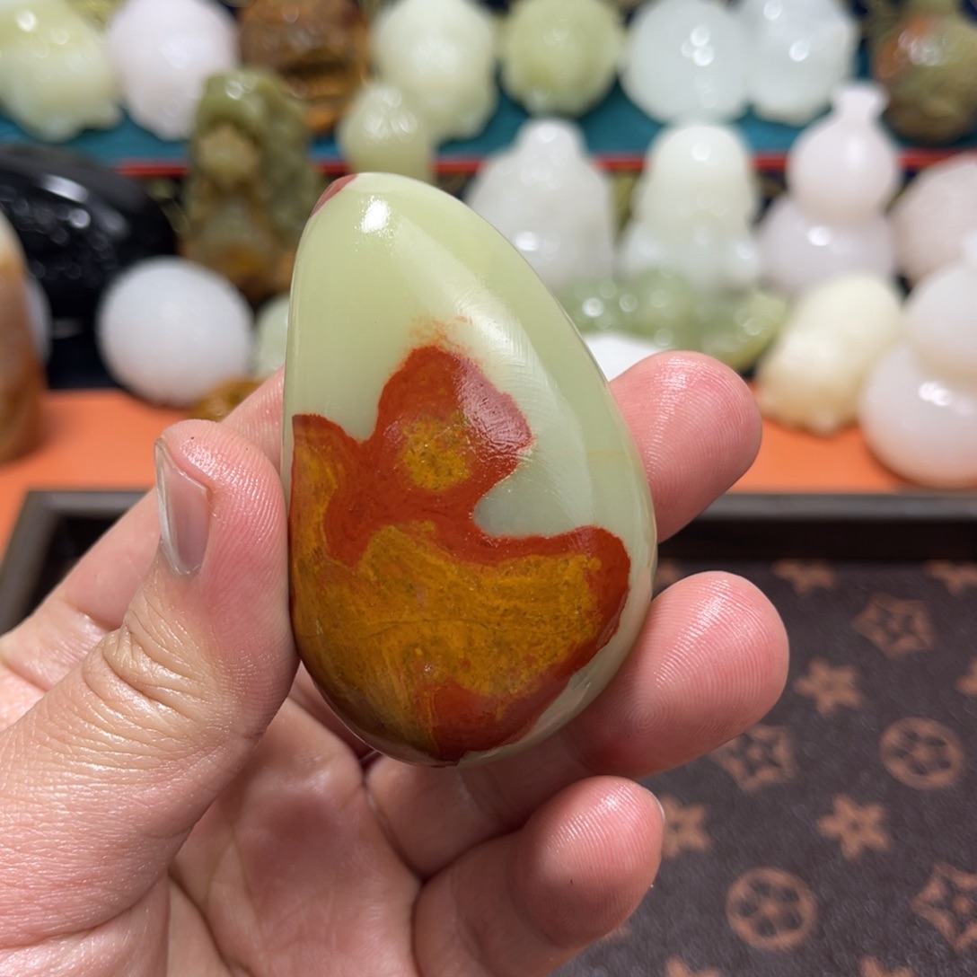 泓***润石材石材方解石手把件不退换