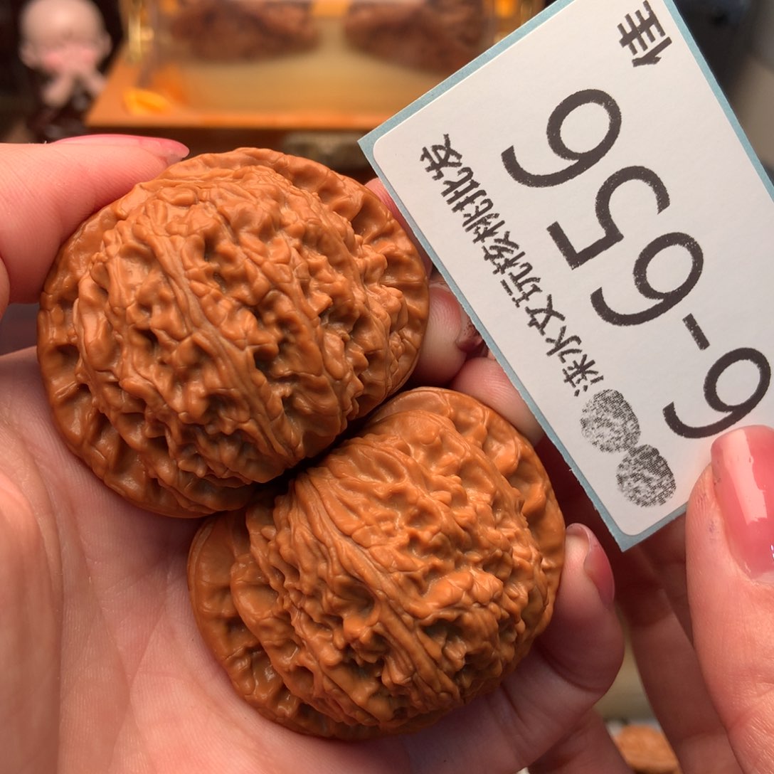 文玩核桃把件46闷白