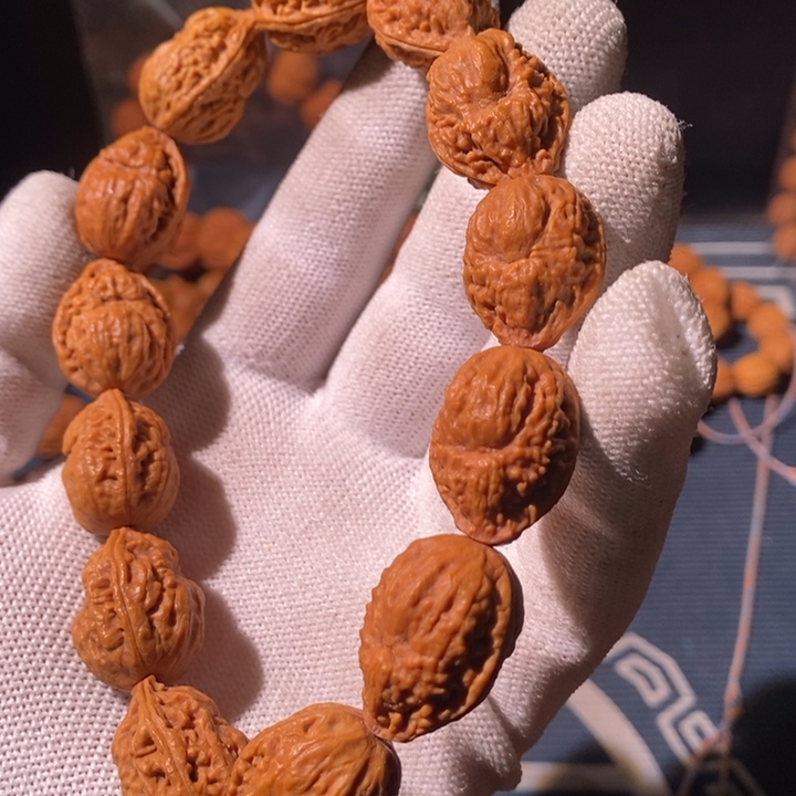 文玩核桃手串……48