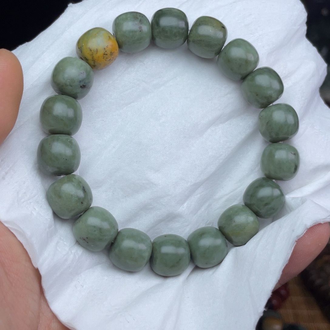 岫岩河磨玉（透闪石质玉）未镶嵌颈饰13×12